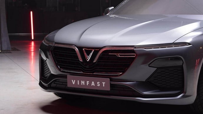 VinFast-Lux-A2.0-2019-3.jpg